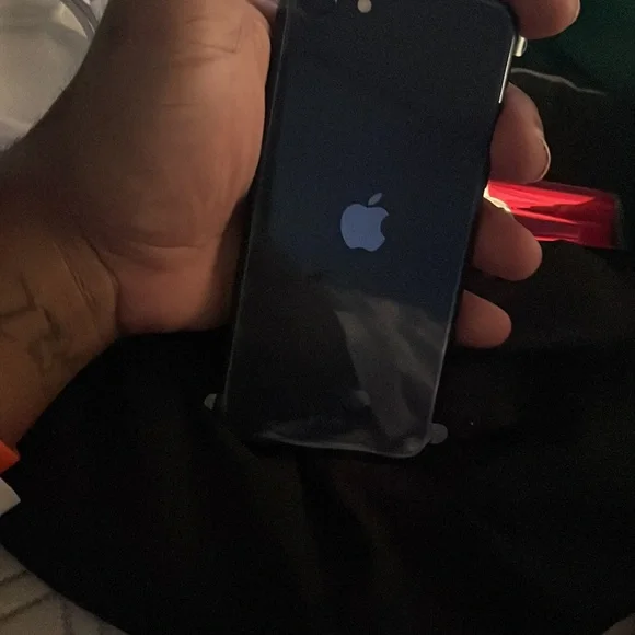 iPhone box - Picture 3 of 5